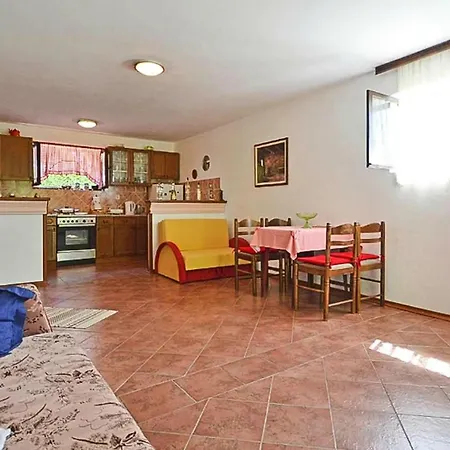 Im Haus Maginja Cdn021022 Cyd Petrcane